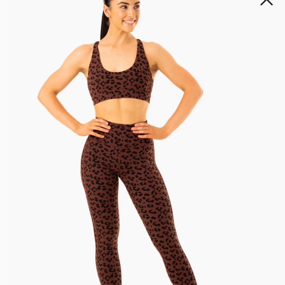 NWT- Ryderwear Evolution High Waisted Scrunch Leggings - Chocolate Leopard